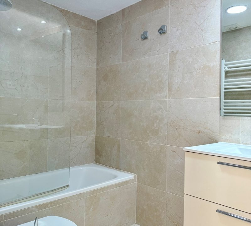 2644db0e-3ad5-492f-a714-21193512aa2a.jpg