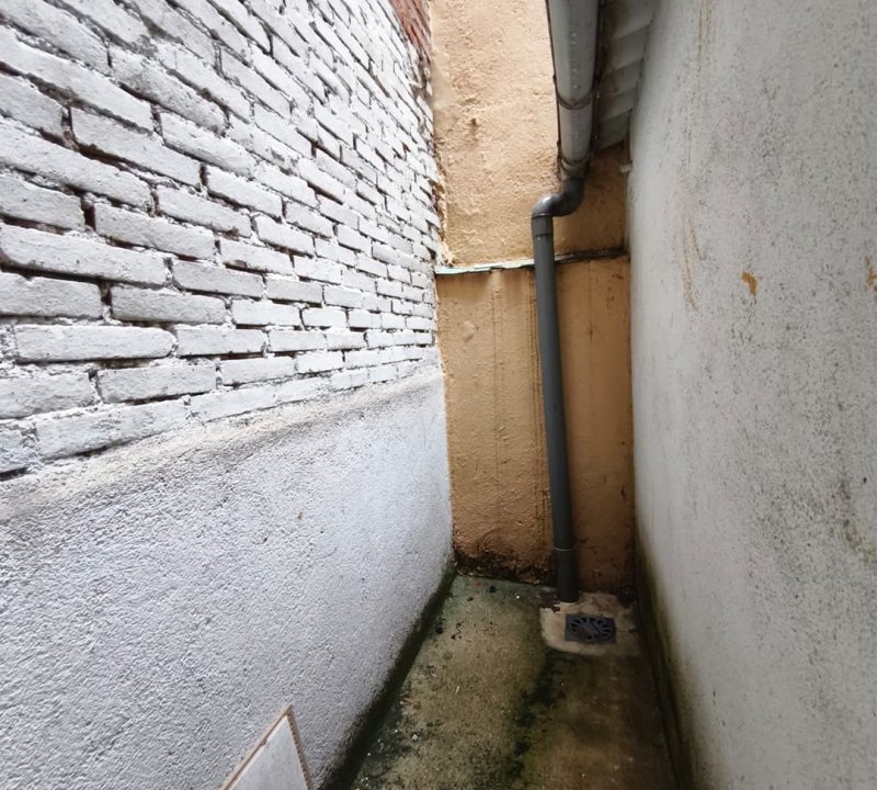 33d79502-eda2-4a26-a3a4-11a8900b43cc.jpg