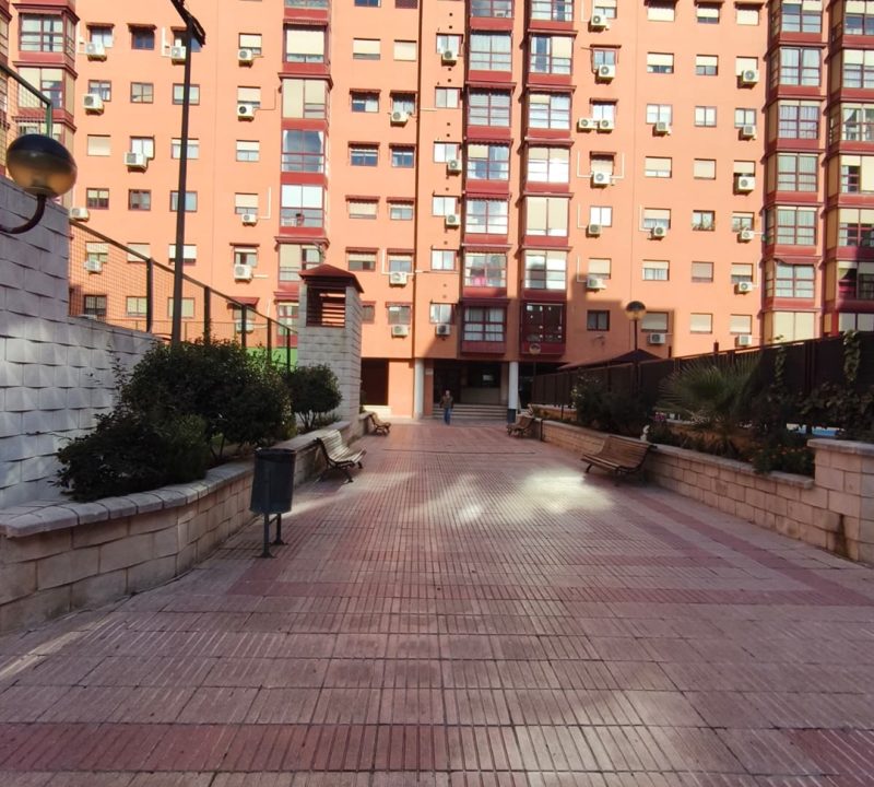 37e36921-bd31-44c5-acff-494926d22914.jpg