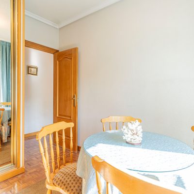 9fc608ab-c33d-48dc-933d-7e9bd7040143.jpg