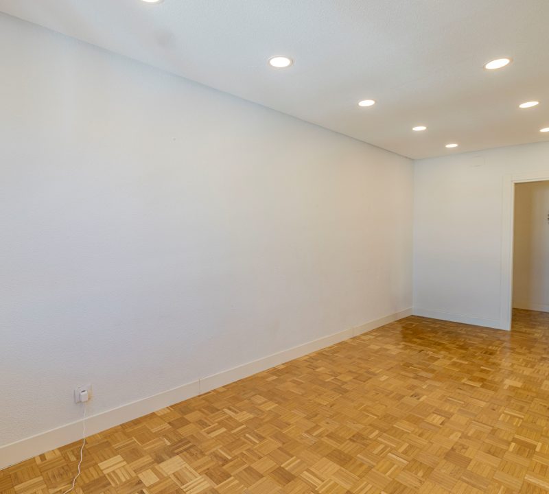 b3604439-9ebe-4e1c-ba6e-e88c49220382.jpg
