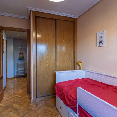 bd1045d3-472c-4ec3-a55f-8ef1f7890de1.jpg