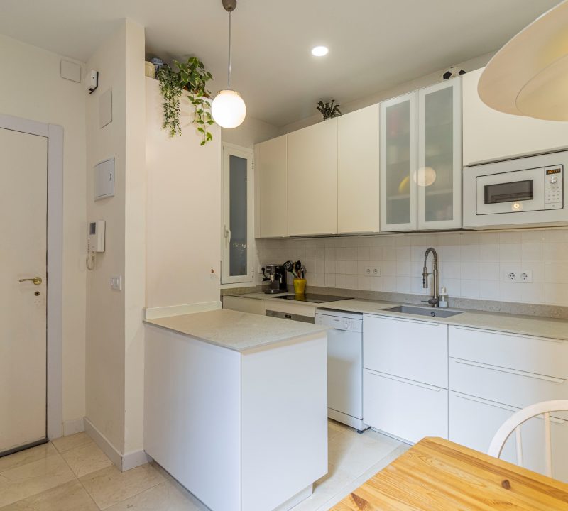 d16ab440-8a81-4fce-bd92-f218552a2471.jpg