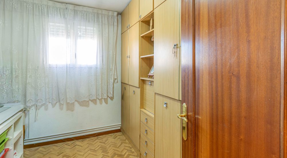 d8105037-bb52-41a7-8851-ca39d13b000e.jpg