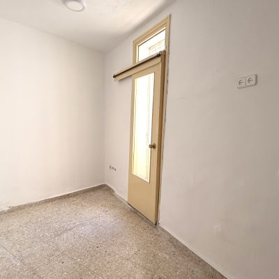 eda49fa4-0784-4d94-9e93-c2a15f1cac47.jpg