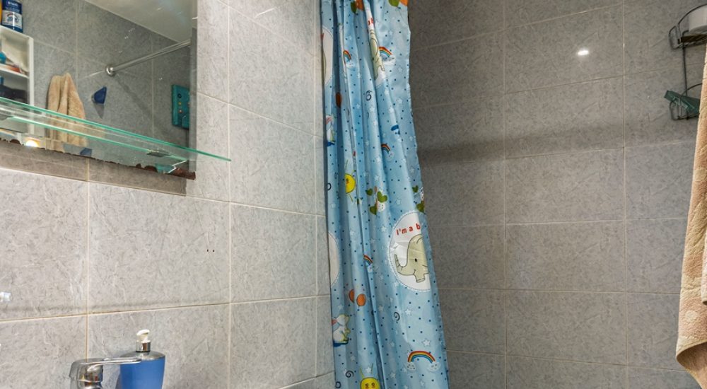 ef744953-645e-4404-a43d-2d0192cdfe3d.jpg